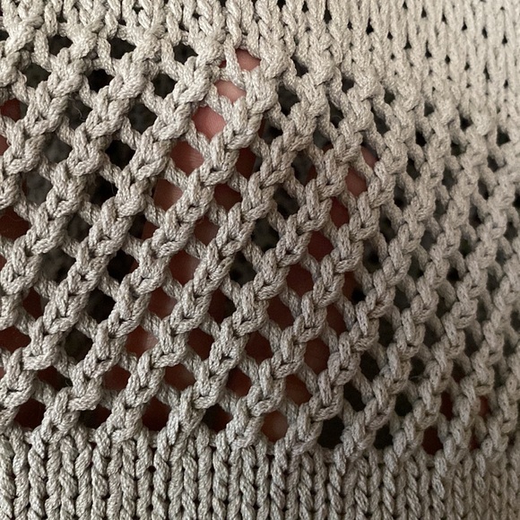 H&M Sweater - Picture 2 of 4